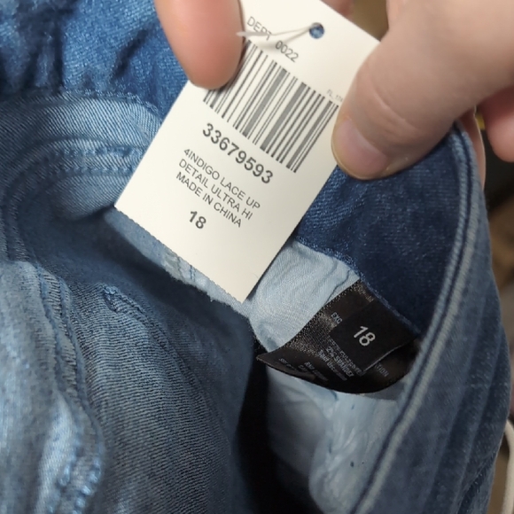 [NWT] Hot Topic Flared Lace-Up Jeans Plus Size 18 - Picture 3 of 5